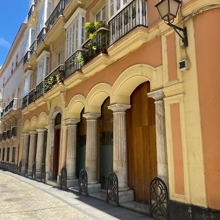 Apartamento Colon 1451 - Pleno Centro Y Wifi Gratis Cádiz Eksteriør billede