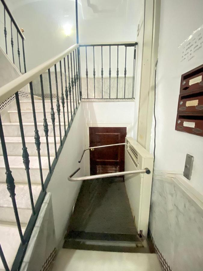 Apartamento Colon 1451 - Pleno Centro Y Wifi Gratis Cádiz Eksteriør billede