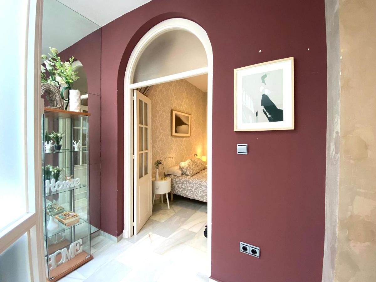 Apartamento Colon 1451 - Pleno Centro Y Wifi Gratis Cádiz Eksteriør billede