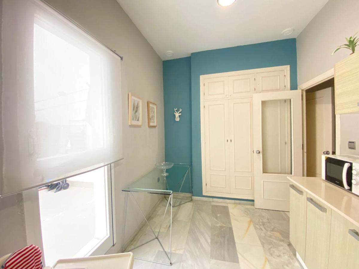 Apartamento Colon 1451 - Pleno Centro Y Wifi Gratis Cádiz Eksteriør billede