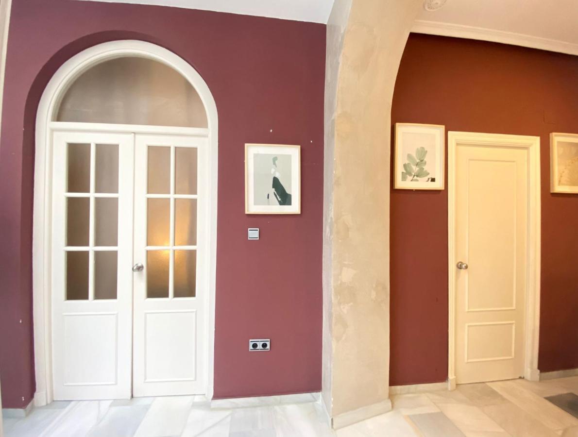 Apartamento Colon 1451 - Pleno Centro Y Wifi Gratis Cádiz Eksteriør billede