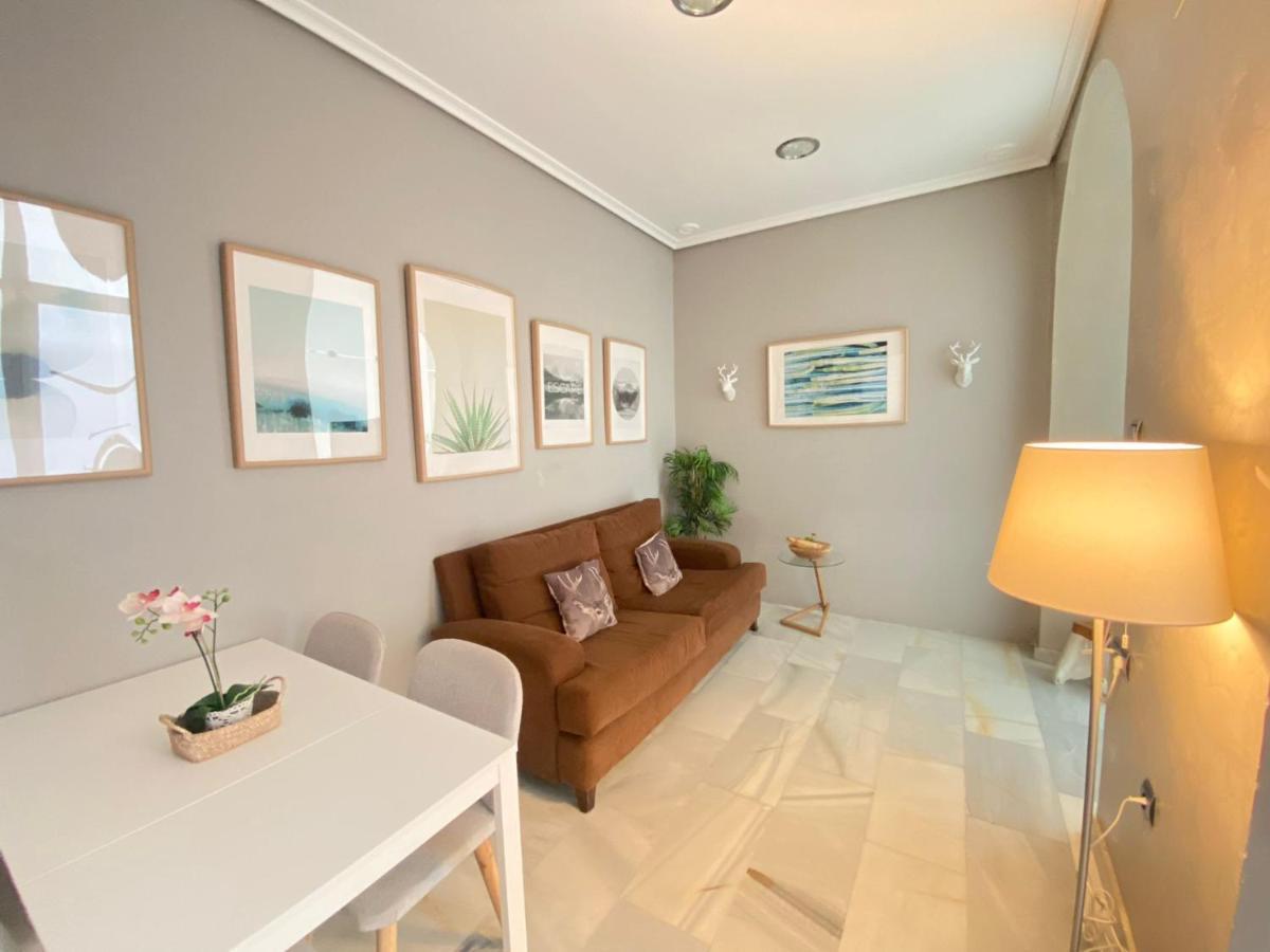 Apartamento Colon 1451 - Pleno Centro Y Wifi Gratis Cádiz Eksteriør billede